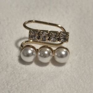 Beautiul 2-tier Gold Toned Ear Cuff With Pearls And Crystals